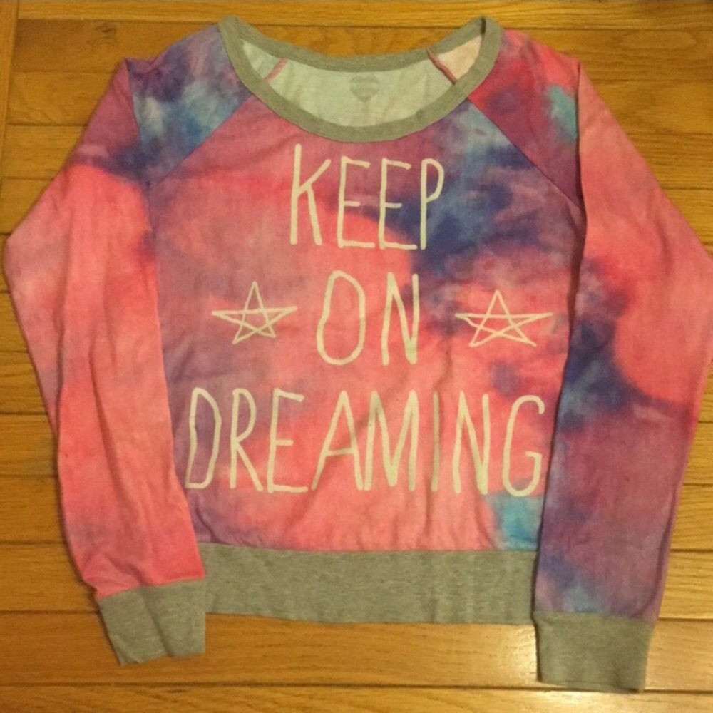 Keep On Dreaming long sleeve